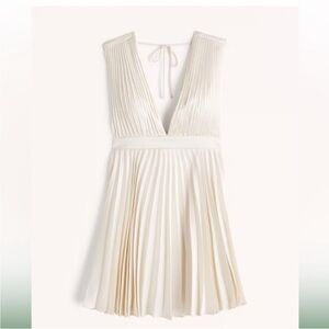 Abercrombie Plunge Pleated Mini Dress